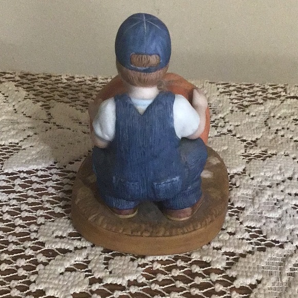 1983 Little Slugger Figurine - Picture 3 of 4